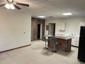 514 Loras Blvd in Dubuque, IA - Building Photo - Building Photo