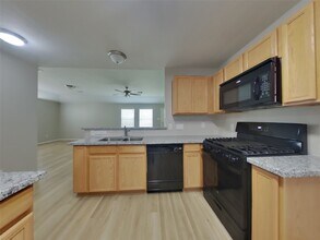 2926 Umiak Dr in Houston, TX - Building Photo - Building Photo