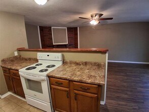 553 Hanover Dr in Allen, TX - Foto de edificio - Building Photo