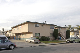 2094 Royal Dr Apartments