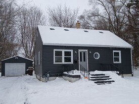 2423 Rose Ave in Rockford, IL - Building Photo