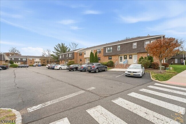 2606 Trafalgar Square in Hillsborough Township, NJ - Building Photo - Building Photo