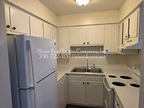 1449 Brookwood Dr in Winston-Salem, NC - Building Photo - Building Photo