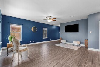 4207 W Bayou Maison Cir in Dickinson, TX - Building Photo - Building Photo