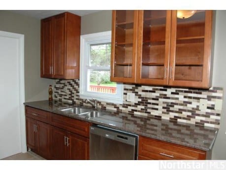 9340 Oakland Ave S in Bloomington, MN - Building Photo - Building Photo