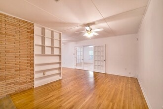 359 Wisteria St in Fairhope, AL - Foto de edificio - Building Photo