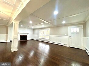 381 Upper Gulph Rd in Wayne, PA - Building Photo - Building Photo