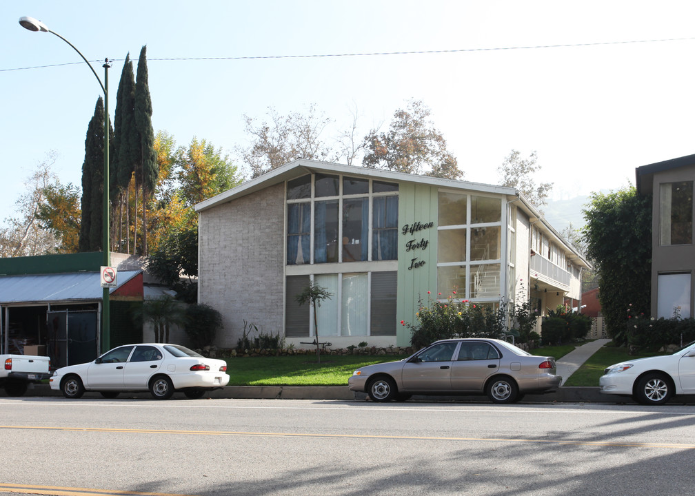 1542 Riverside Dr in Glendale, CA - Building Photo