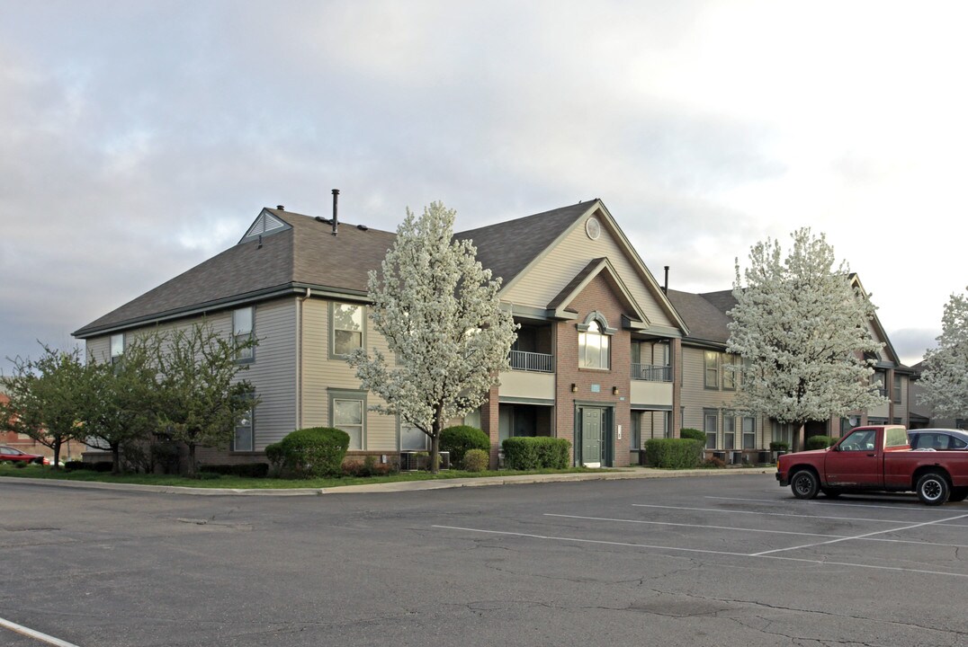 Ida Young Gardens Apartments in Detroit, MI - Building Photo