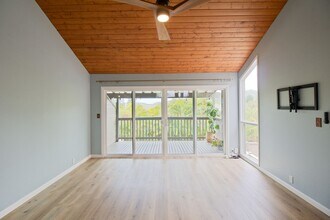 45-995-995 Wailele Rd in Kaneohe, HI - Building Photo - Building Photo