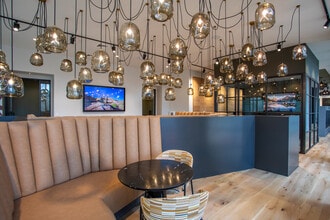 The Row in Raleigh, NC - Foto de edificio - Interior Photo