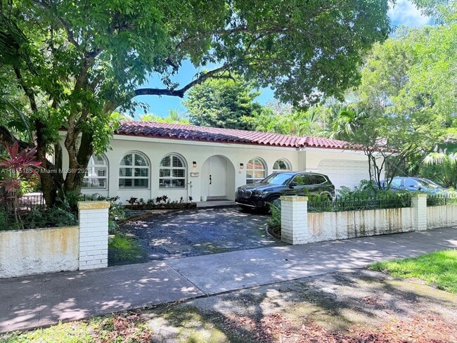 property at 810 Anastasia Ave