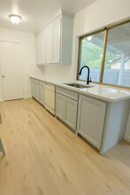 805 Pinehill Ln in Grand Prairie, TX - Building Photo - Building Photo