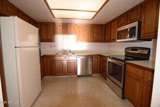 7870 E Camelback Rd in Scottsdale, AZ - Building Photo - Building Photo