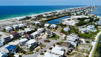 20 Seashore Dr in Pensacola Beach, FL - Building Photo - Building Photo