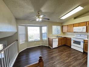 1743 S Canoe Creek Dr in Colorado Springs, CO - Building Photo - Building Photo