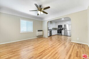 5420 Lemon Grove Ave in Los Angeles, CA - Building Photo