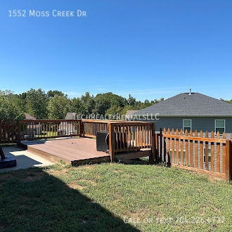 1552 Moss Creek Dr in Harrisburg, NC - Building Photo - Building Photo