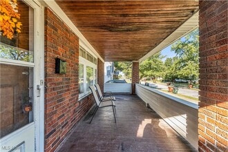 7605 Deerfield Dr in Parma, OH - Building Photo - Building Photo