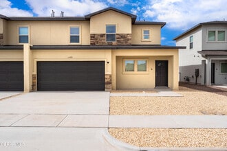 11472 Van Nuys Dr in Socorro, TX - Building Photo - Building Photo