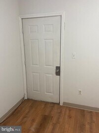 1833 W Lexington St photo'