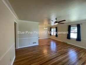 395 E 24th St in Idaho Falls, ID - Building Photo - Building Photo