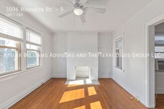 3096 Madison Rd in Cincinnati, OH - Building Photo - Building Photo