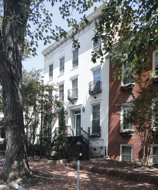 110 E Cary St in Richmond, VA - Foto de edificio - Building Photo