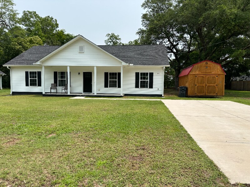 1287 Carolina Ave in Holly Hill, SC - Building Photo