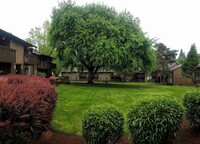 Westbrook Village in Portland, OR - Foto de edificio - Building Photo