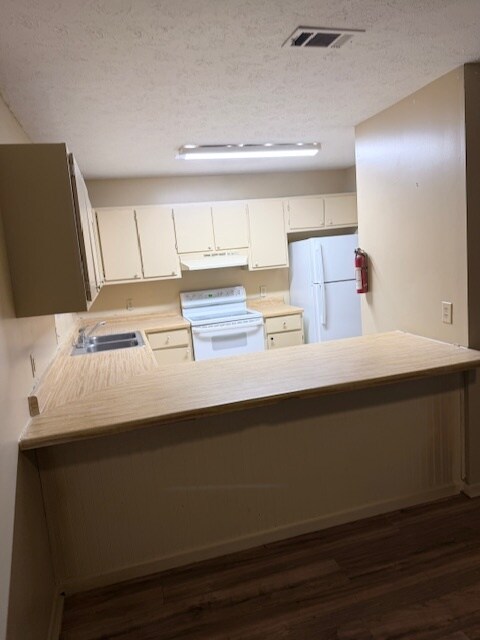 1110 Sheffield Ave in Panama City, FL - Foto de edificio - Building Photo