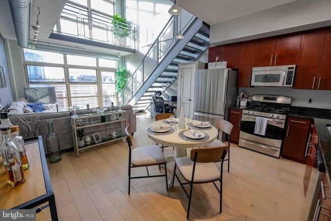 property at 1390 Kenyon St NW