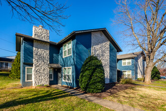 Willow Creek Apartments in Bowling Green, KY - Building Photo - Building Photo