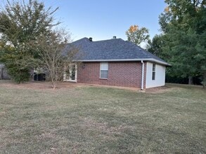 139 Satinwood Cir in Haughton, LA - Building Photo - Building Photo