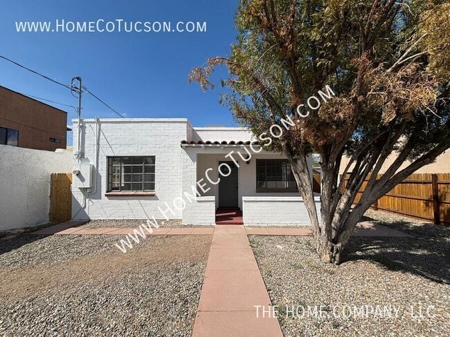 property at 3149 E Fairmount St