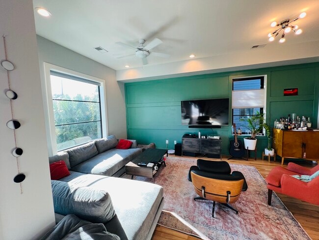 75 Aiken St in Charleston, SC - Building Photo - Building Photo