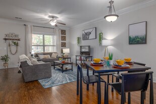 Highbranch Gainesville in Gainesville, FL - Building Photo