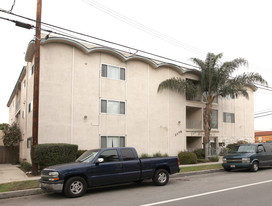 The Grecian in Long Beach, CA - Foto de edificio - Building Photo