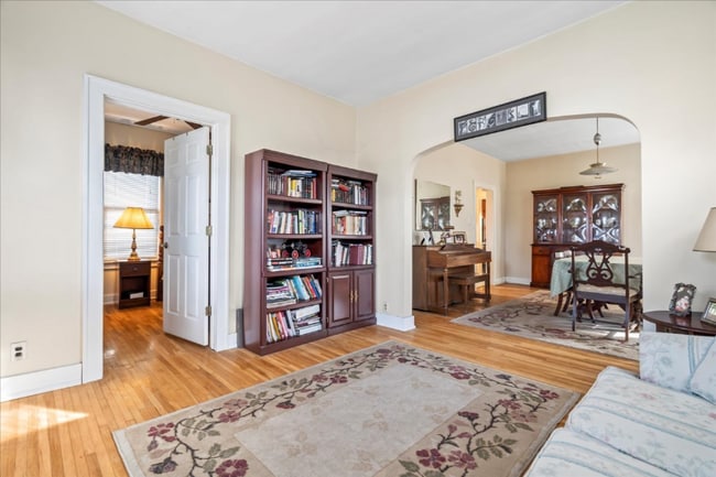 1206 Clement St in Joliet, IL - Foto de edificio - Building Photo