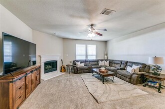 1328 Hl Vw Trl in Wylie, TX - Foto de edificio - Building Photo