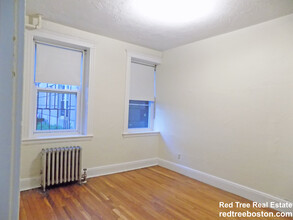 1782 Commonwealth Ave, Unit #2 in Boston, MA - Building Photo - Building Photo