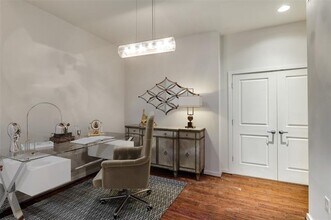 1200 Main St in Dallas, TX - Foto de edificio - Building Photo