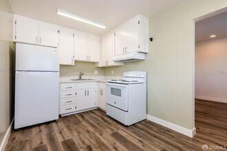 990 Helen Ave in Sunnyvale, CA - Building Photo - Building Photo