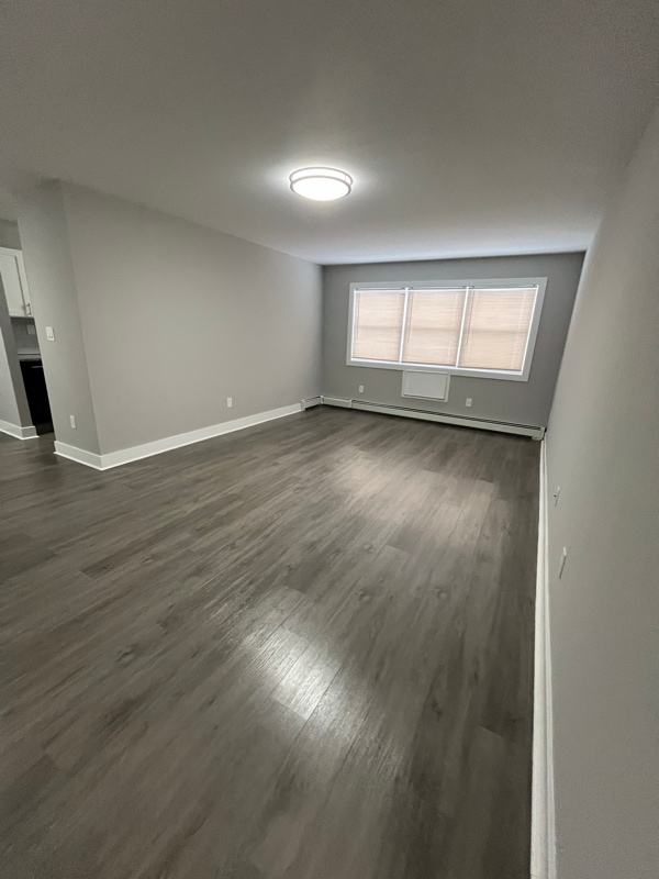 431 Park Ave in Orange, NJ - Foto de edificio - Building Photo