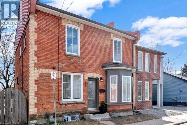 232 Bay St N in Hamilton, ON - Building Photo - Building Photo
