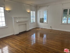741 S Mansfield Ave in Los Angeles, CA - Building Photo - Building Photo