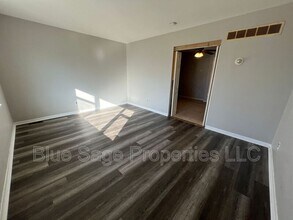 727 Clifton Ave in Collingdale, PA - Building Photo - Building Photo