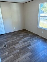 650 Strange Rd in Taylors, SC - Building Photo - Building Photo