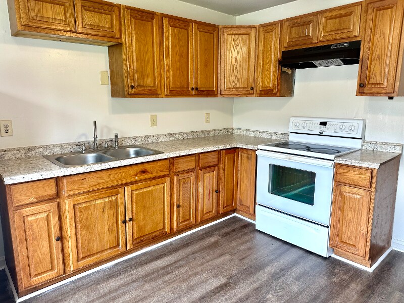 1958 Lakeview Rd in Asheboro, NC - Building Photo