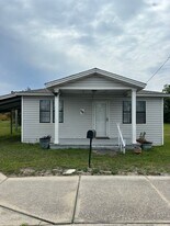 1711 Martin Luther King Jr Blvd in Panama City, FL - Building Photo